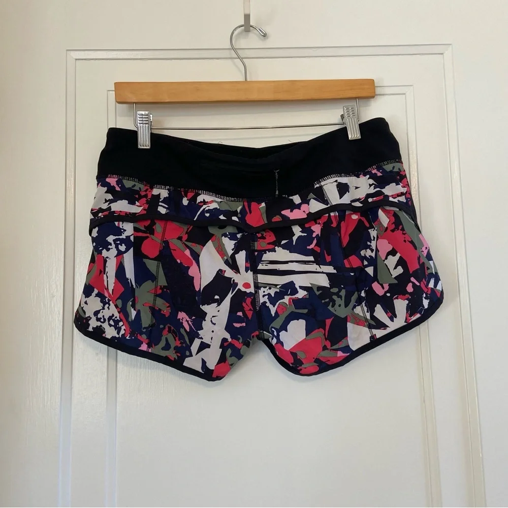 Lululemon Speed shorts in Pop Cut Boom juice